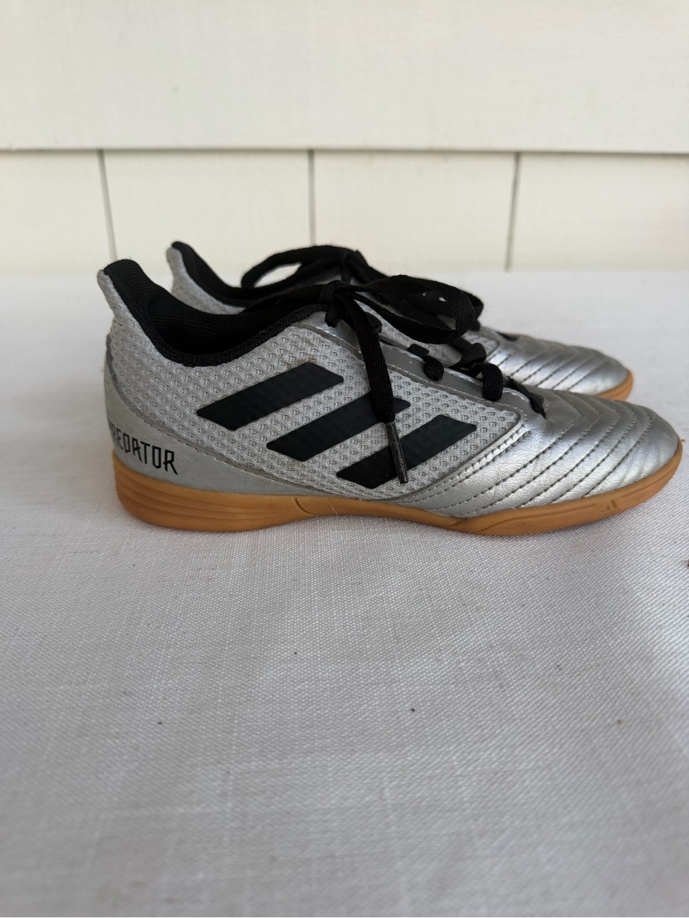 Adidas Predator Indoor Soccer Shoes Youth Size 1 Silver Black Gum Sole